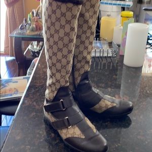 Gucci boots vintage worn 4 times